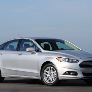 01a-2013-ford-fusion-fd.jpg