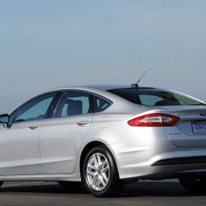 02a-2013-ford-fusion-fd.jpg