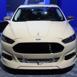 03-ford-fusion-sema-2012.jpg