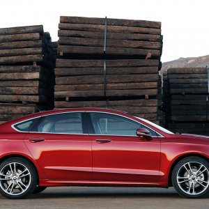 05-2013-ford-fusion1.jpg