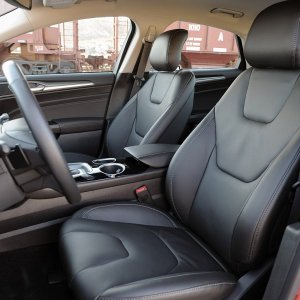 28-2013-ford-fusion1.jpg