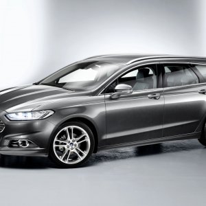 2013-ford-mondeo-wagon-11.jpg