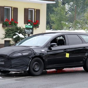 02-ford-mondeo-wagon.jpg