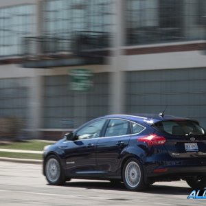 2016-Ford-Focus-BEV-106-876x535.jpg